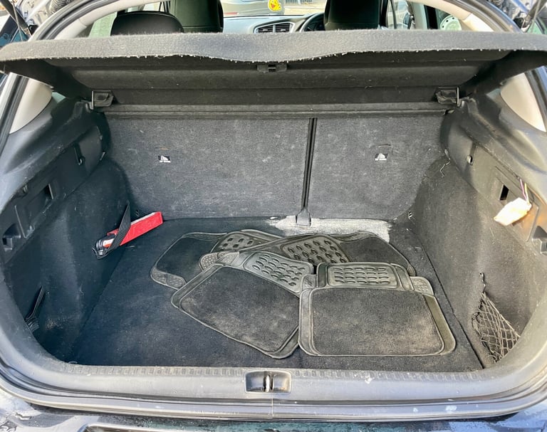 2012 Citroen C4 1.6 HDi VTR+ 5dr HATCHBACK Diesel Manual - Image 8