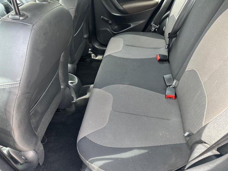 2015 Citroen C3 1.2 PureTech VTR+ Euro 6 5dr HATCHBACK Petrol Manual