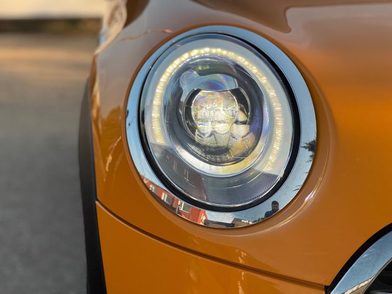 2018 MINI Hatch 2.0 Cooper SD Auto Euro 6 (s/s) 3dr HATCHBACK Diesel Automatic