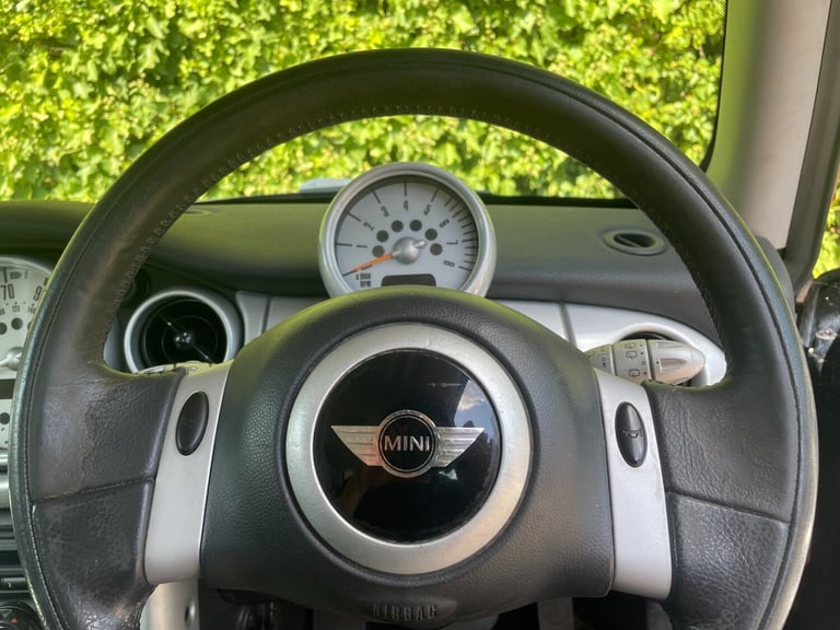 2002 MINI Hatch 1.6 Cooper 3dr Auto HATCHBACK Petrol Automatic