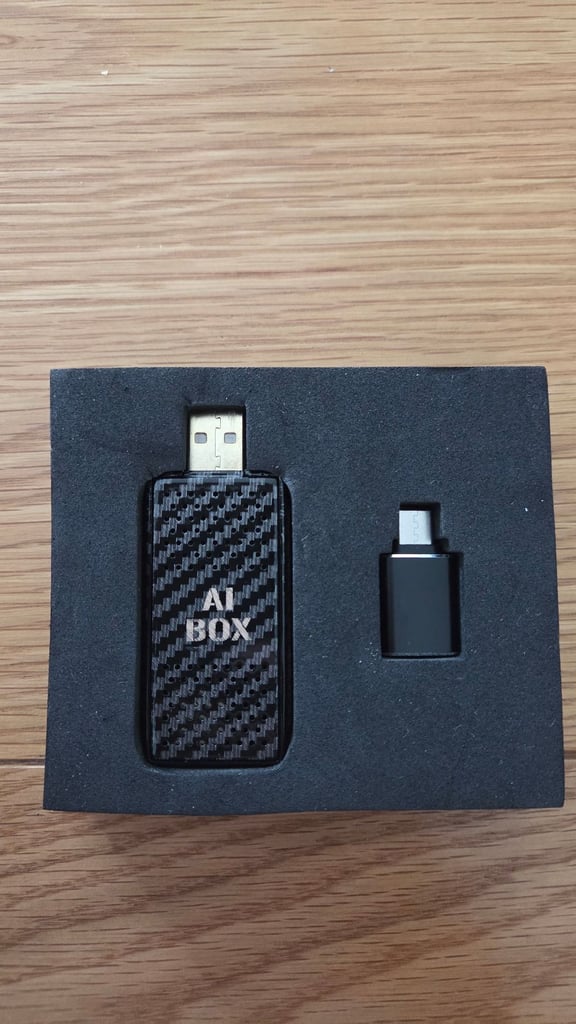 Wireless carplay adaptor 