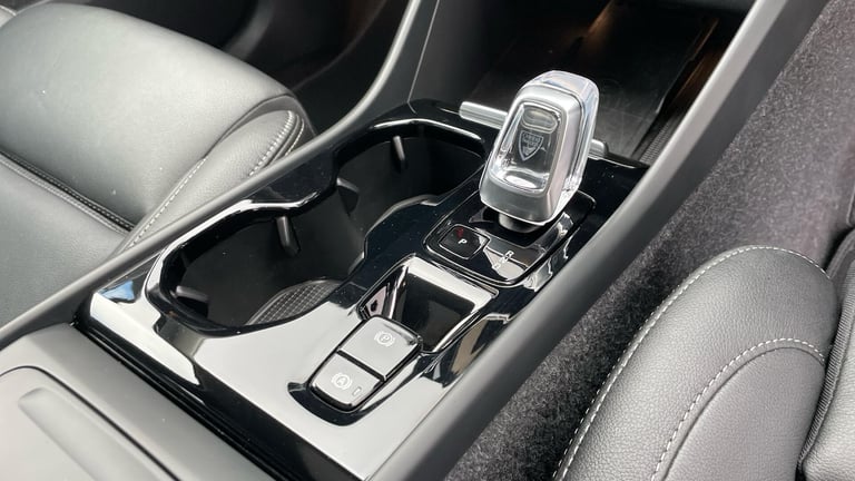 2024 Volvo XC40 Ultra B3 Mild hybrid ESTATE Petrol/Electric Hybrid Automatic