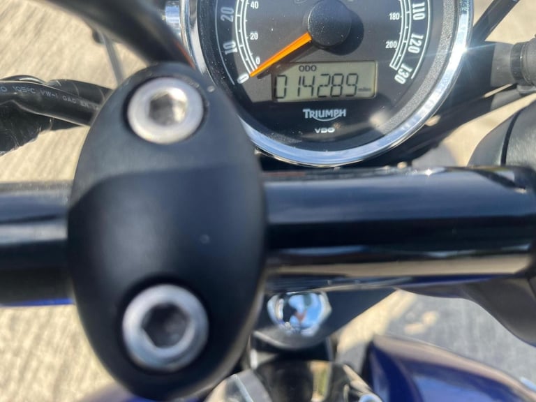 2012 62 TRIUMPH SPEEDMASTER 865 BONNEVILLE SPEED MASTER BOBBER CRUISER AMERICA