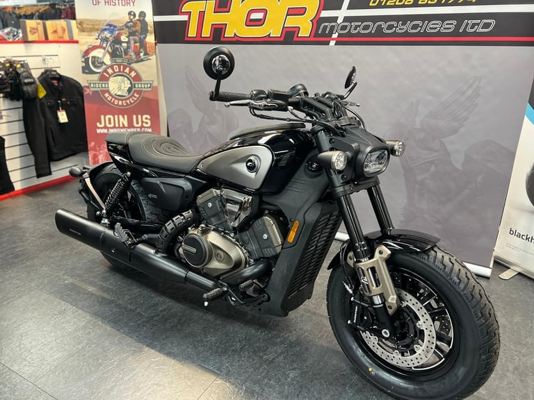 QJ MOTOR SRV 600V 2026 V4 CYLINDER CUSTOM TOP SPEC AND ONLY £5699