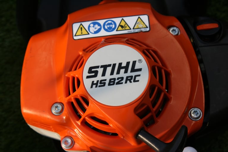 Stihl 2022 HS82RC  Petrol hedge trimmers 24” blades, excellent condition