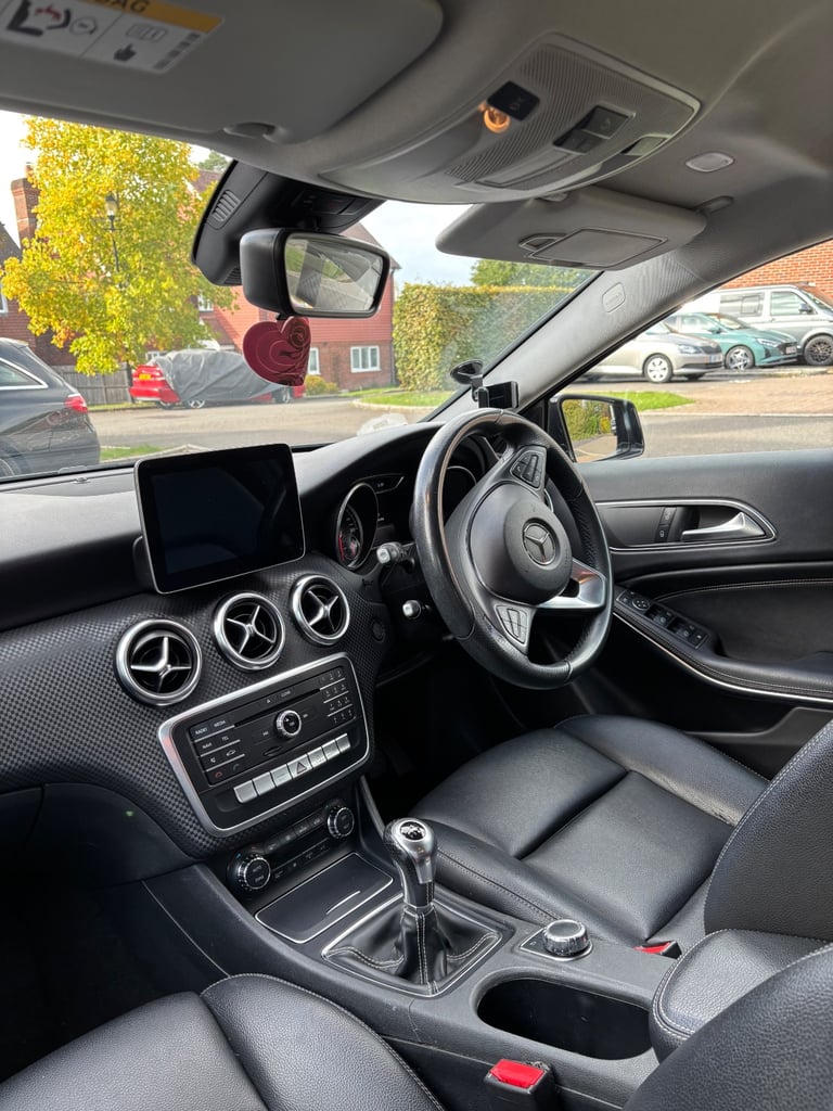 Mercedes-Benz, A CLASS, Hatchback, 2017, Manual, 1595 (cc), 5 doors