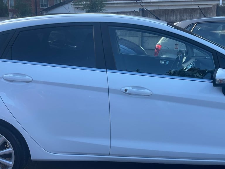 2016 Ford Fiesta 1.0T EcoBoost Titanium Hatchback 5dr Petrol Powershift Euro 6 (100 ps) Hatchback...