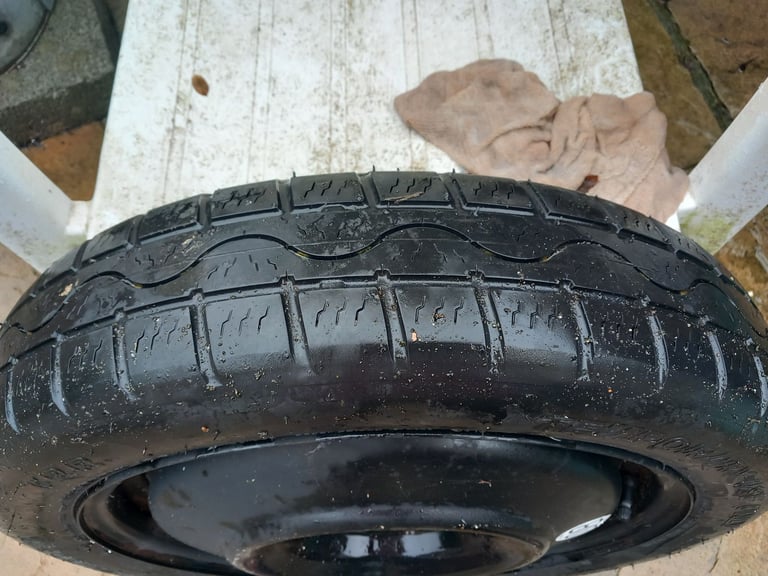 Toyota avensis space saver spare tyre