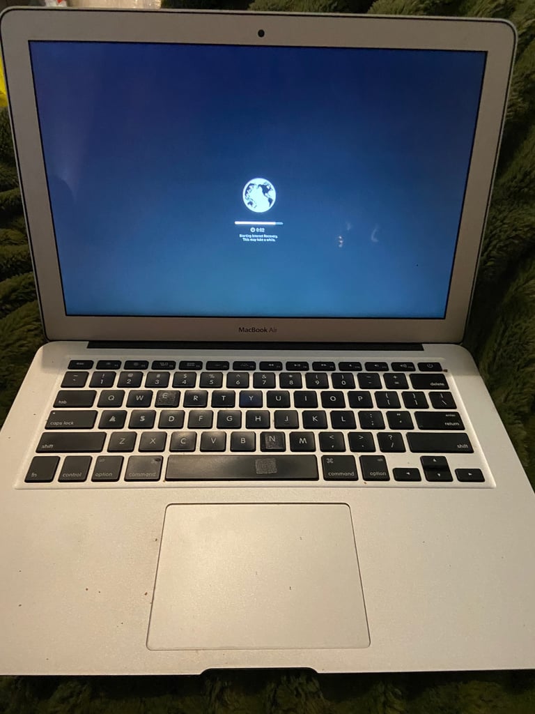 MacBook Air Model A1466 13” - needs MacOs reinstalling