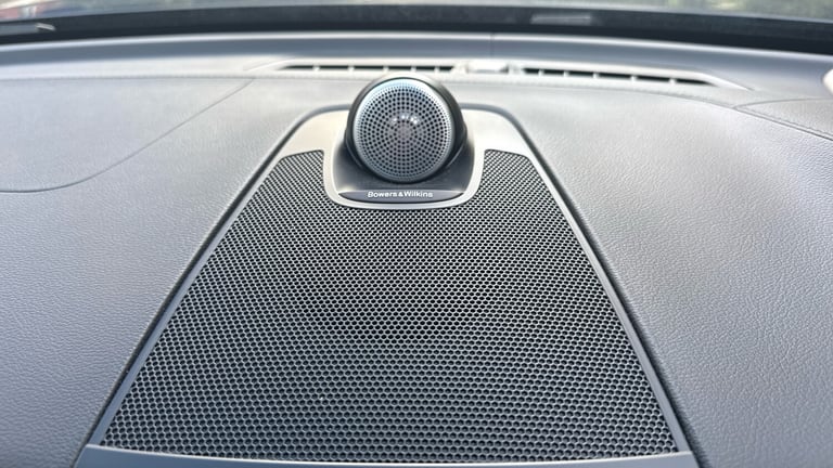 2023 Volvo XC60 2.0 T8 [455] RC PHEV Ultimate Dark 5dr AWD Gtron Estate Estate Hybrid Automatic