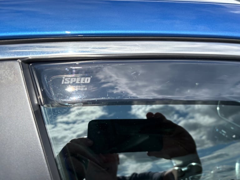 Kia Sportage 2.0 Diesel ISG 4 AWD Auto.Heated leather,reverse camera,pan roof