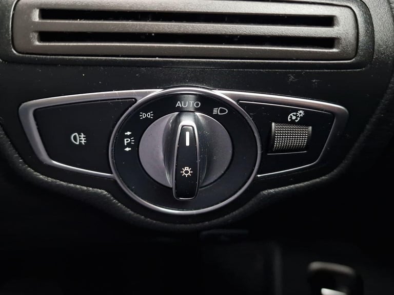 2020 Mercedes-Benz GLC 2.0 GLC300de 13.5kWh AMG Line (Premium) G-Tronic+ 4MATIC Euro 6 (s/s) 5dr ...