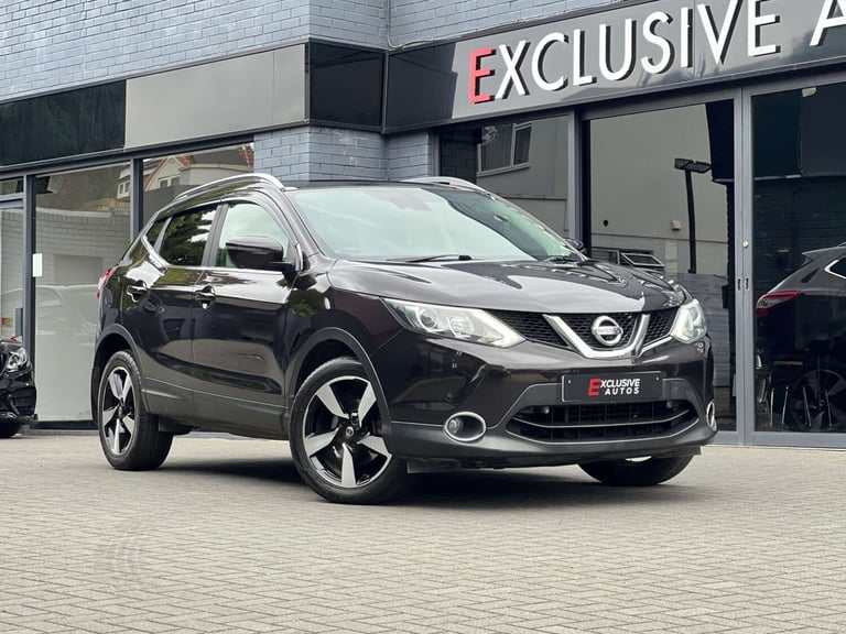 image for 2015 Nissan Qashqai 1.5 dCi n-tec+ SUV 5dr Diesel Manual 2WD Euro 5 (s/s) (110 ps) + PAN ROOF SUV...