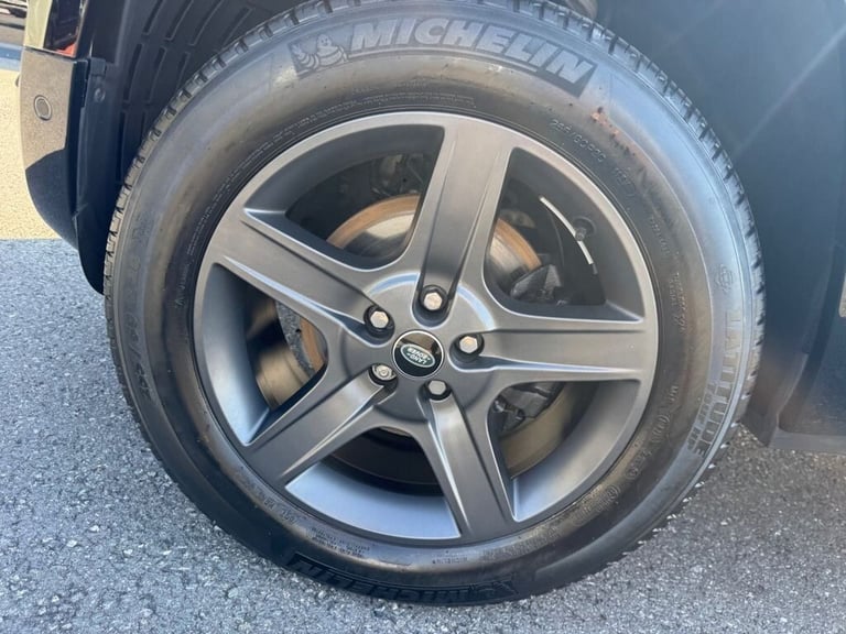 2022 72 LAND ROVER DEFENDER 3.0 D250 MHEV X-DYNAMIC SE 3dr Diesel 18,500 miles