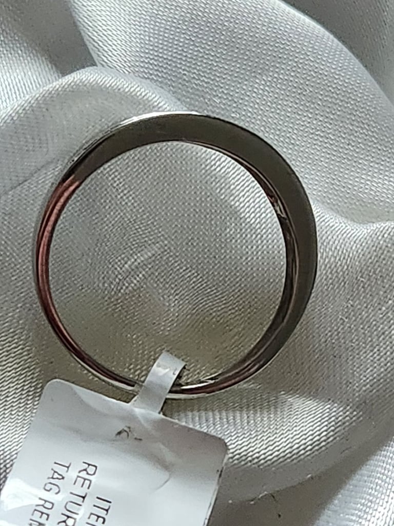 BRAND NEW 9CT White Gold Ring Size M 32 Diamonds half Eternity Ring SGL Certification 