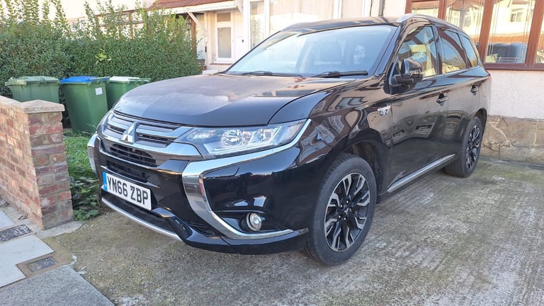 Mitsubishi, OUTLANDER, Estate, 2016, Other, 1998 (cc), 5 doors