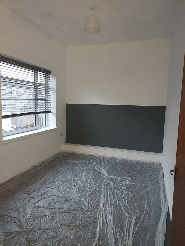  For rent Lovely 1 bed flat with tonnes of storage with private enterance. 