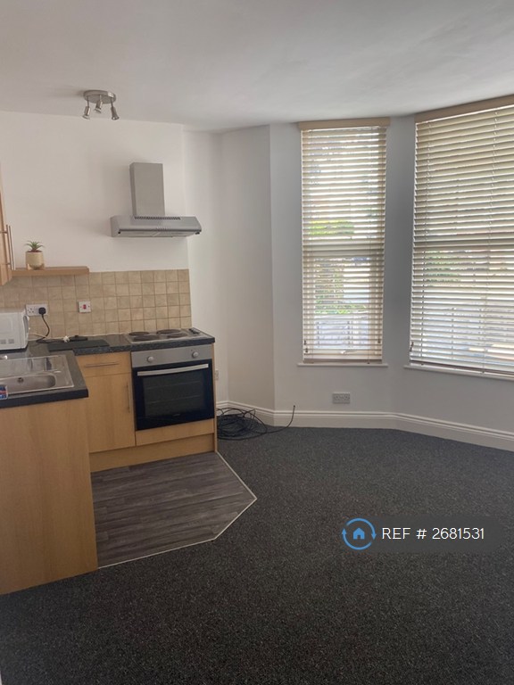 1 bedroom flat in Heygate Av, Southend, SS1 (1 bed) (#2681531)