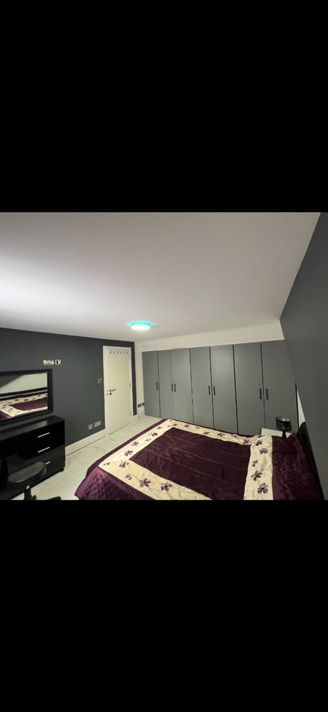 Beautiful & Modern 6bedrooms to share. In SK 3 area.