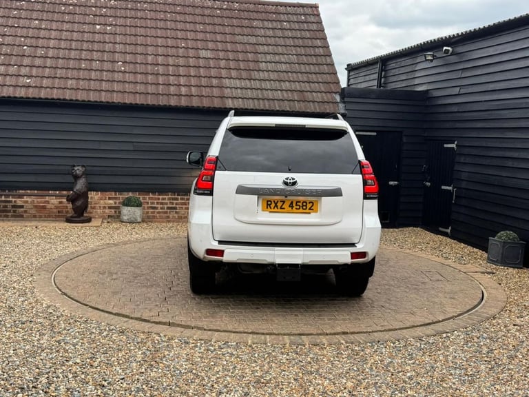 2022 Toyota Land Cruiser 2.8D Active SUV 3dr Diesel Auto 4WD Euro 6 (s/s) (204 ps) ESTATE Diesel ...
