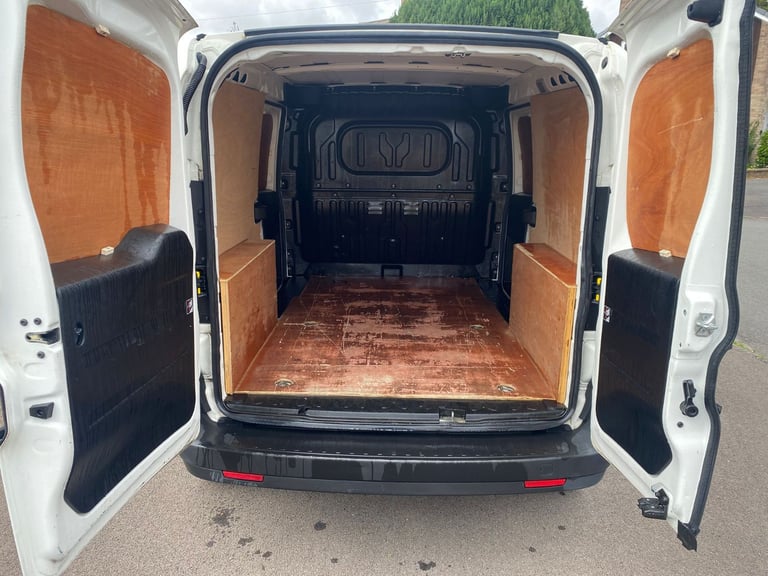 Vauxhall, COMBO, Panel Van, 2018, Manual, 1598 (cc)