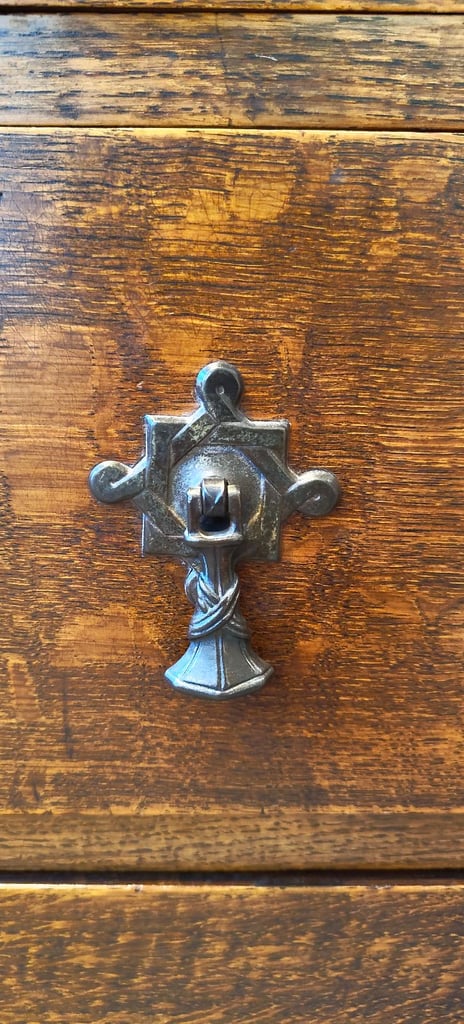 Antique pine drawers h-76cm w-90cm d-44cm