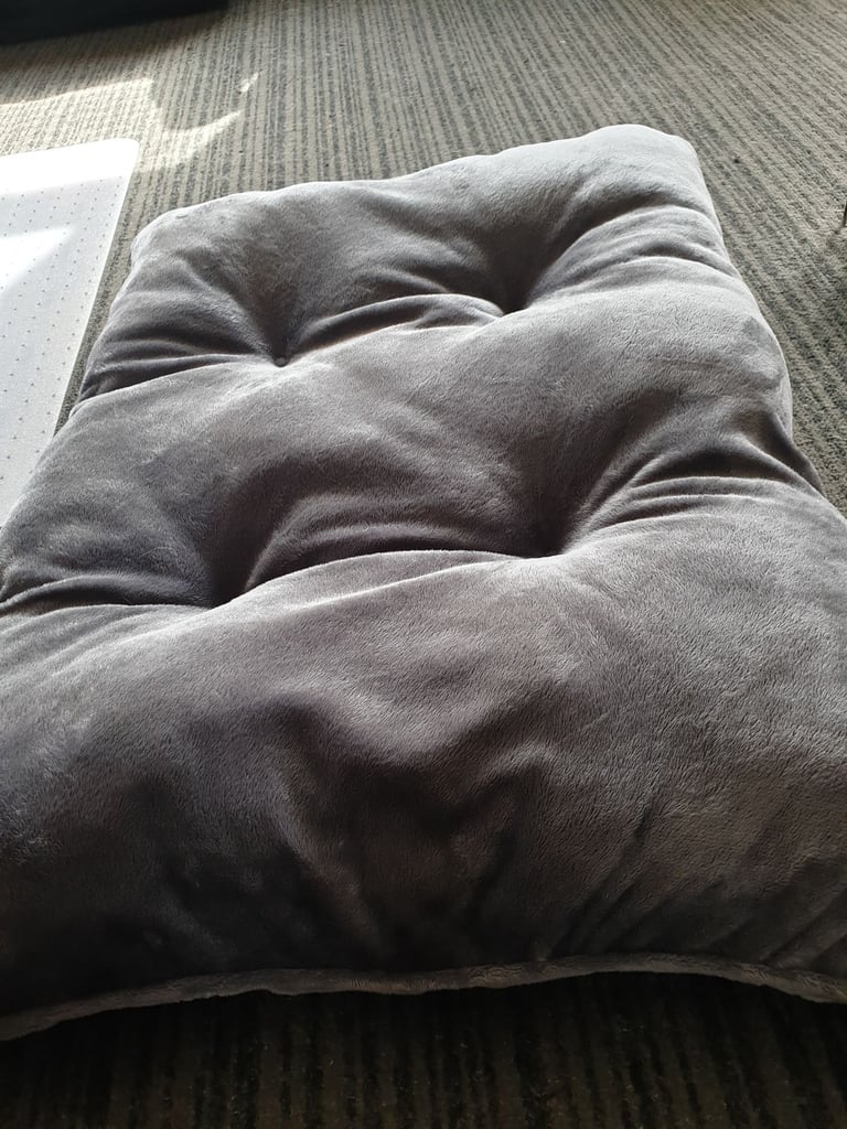 Dog bed