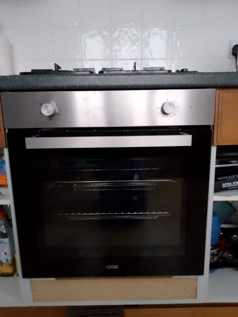 Logik built in single oven.