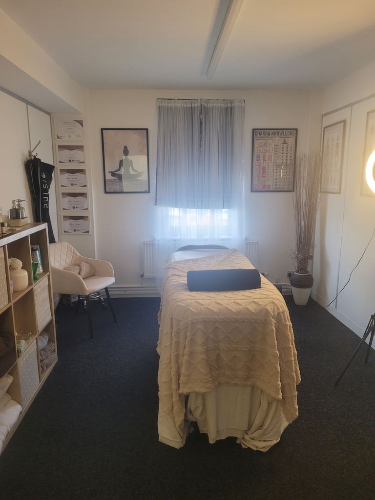 A small studio space to let, Mirren Court Three, Renfrew Road, Paisley