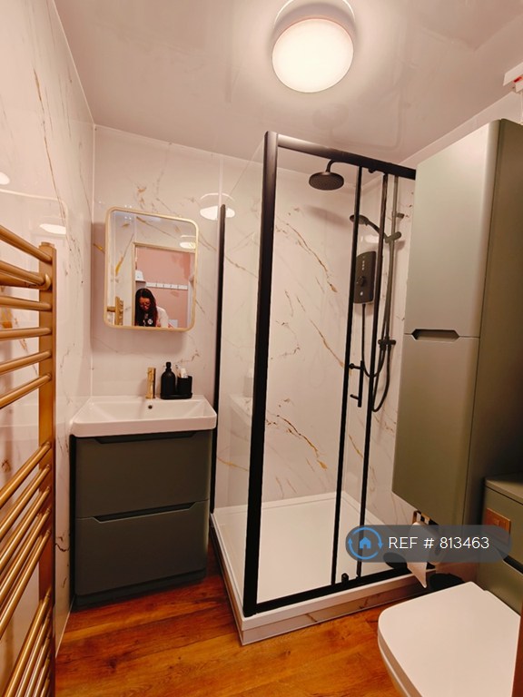 1 bedroom flat in Laurel Place, Glasgow, G11 (1 bed) (#813463)