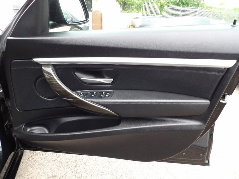 2013 BMW 3 Series 328i Luxury 5dr Step Auto HATCHBACK PETROL Automatic