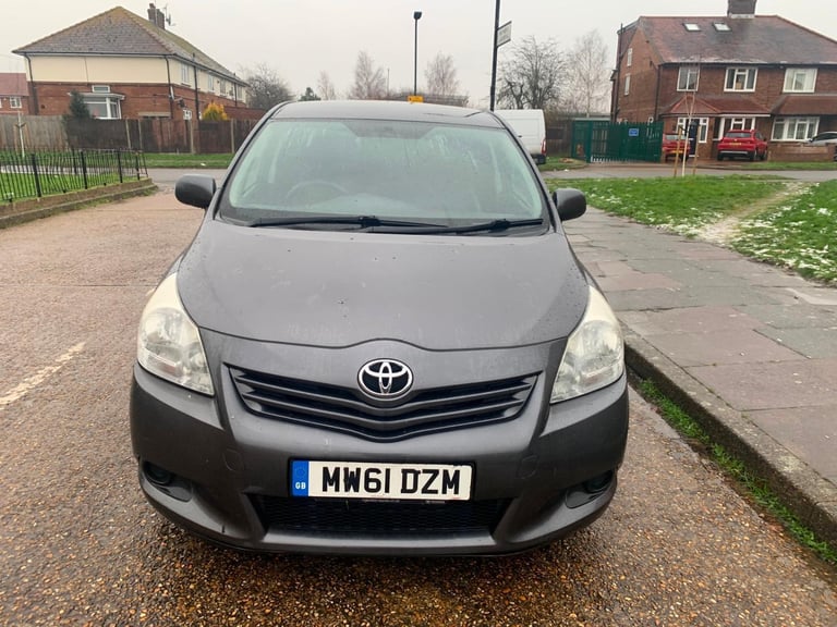 2012 Toyota Verso 2.0 D-4D T2 5dr MPV Diesel Manual