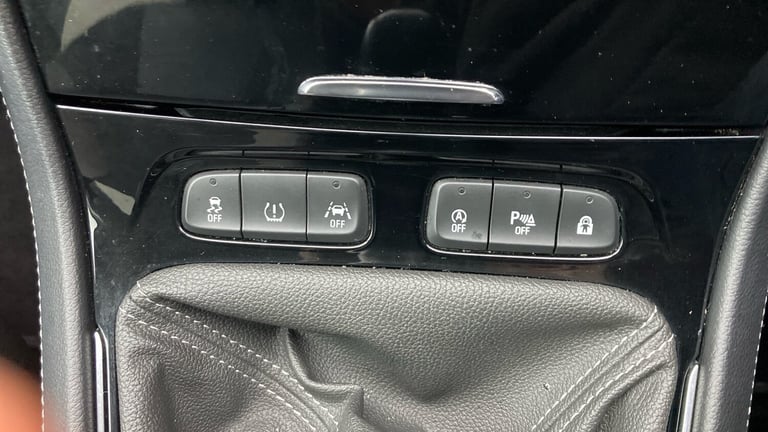 2022 Vauxhall Grandland X 1.2 Turbo Griffin Edition 5dr HATCHBACK PETROL Manual