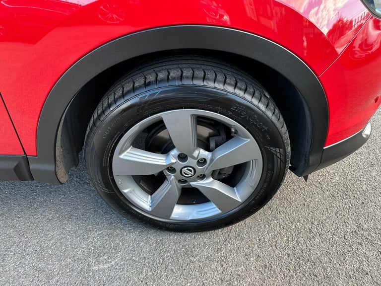 2016 Nissan Qashqai 1.5 dCi N-Tec+ 5dr HATCHBACK Diesel Manual