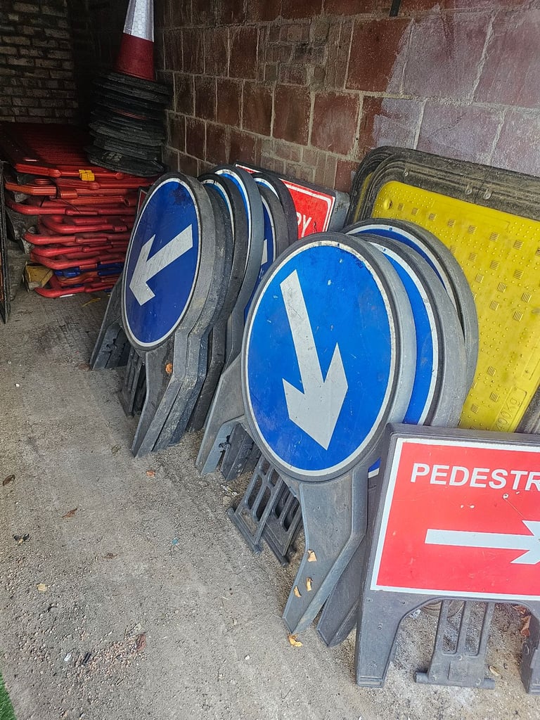 SIGNS AND BARRIERS 