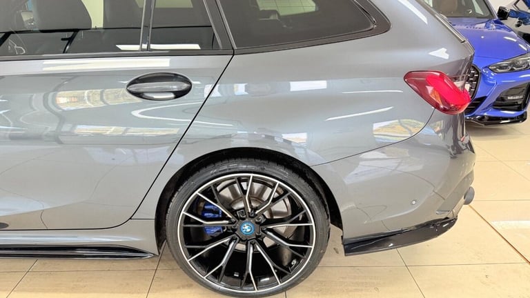 2021 BMW 3 Series 2.0 330e 12kWh M Sport Touring Auto Euro 6 (s/s) 5dr Estate PETROL/ELECTRIC Aut...
