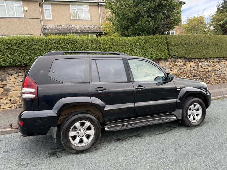 2007 Toyota Landcruiser LC4 3.0 D4-D AUTO 4X4 BLACK ESTATE Diesel Automatic