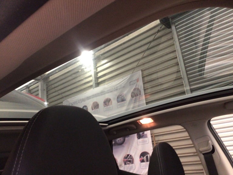 2017 Nissan Qashqai 1.5 dCi N-Connecta 5dr ++ ULEZ / PANROOF / NAV / CAMERA / DAB ++ HATCHBACK Di...