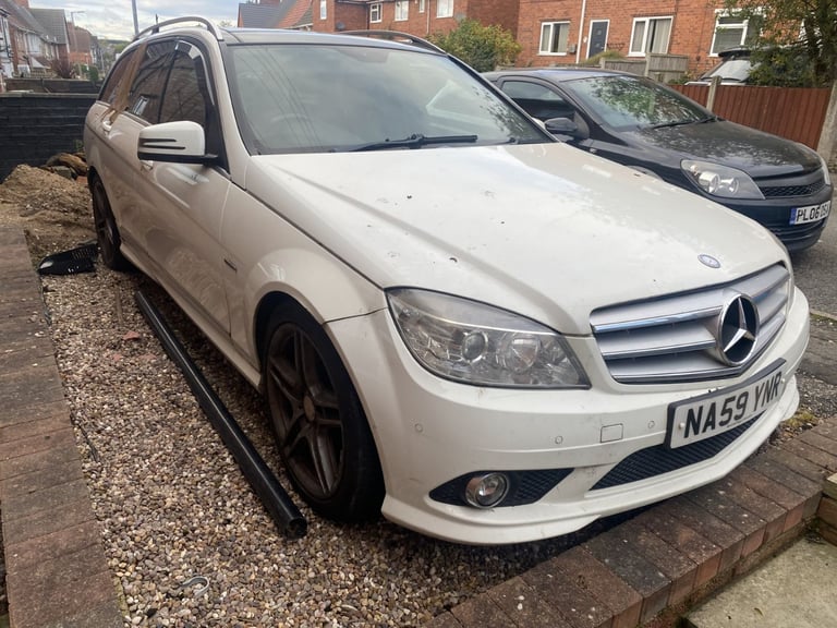 Spares or repair Mercedes C250 Estate.
