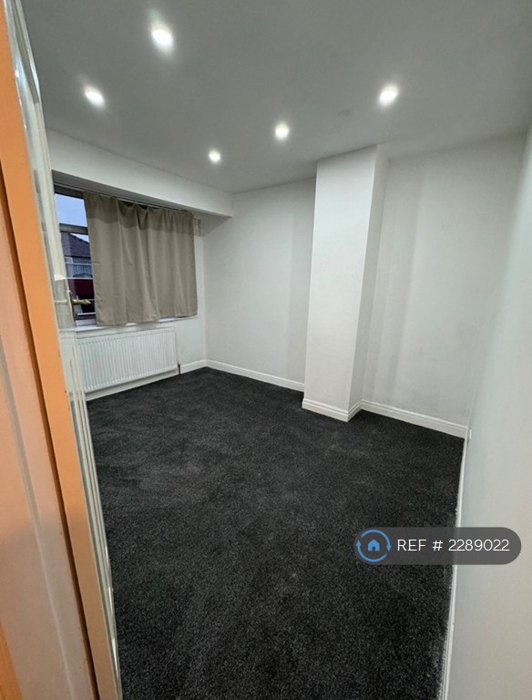 3 bedroom house in Welbeck Avenue, Manchester, OL9 (3 bed) (#2289022)