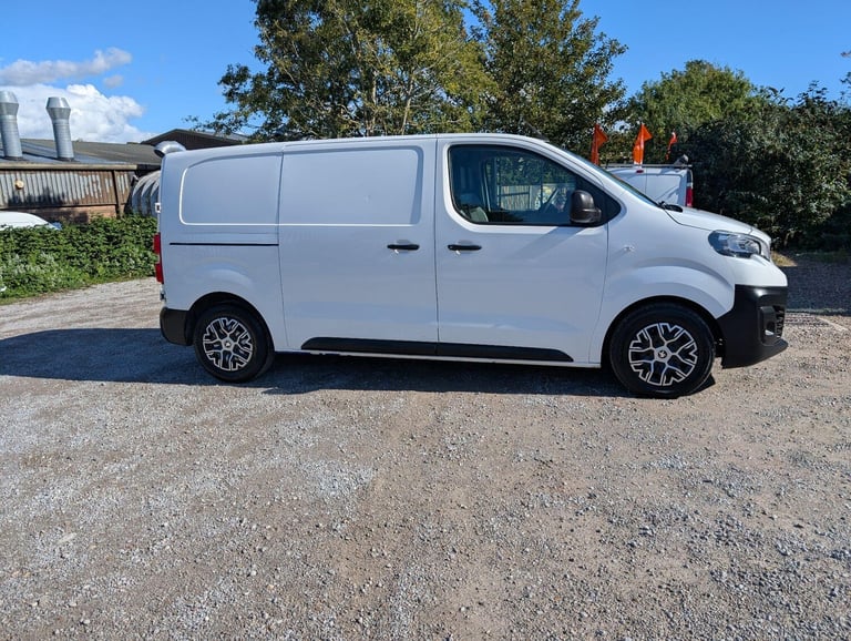 2021 Peugeot Expert 1.5 BlueHDi 1000 Professional Standard Panel Van MWB Euro 6 (s/s) 6dr PANEL V...