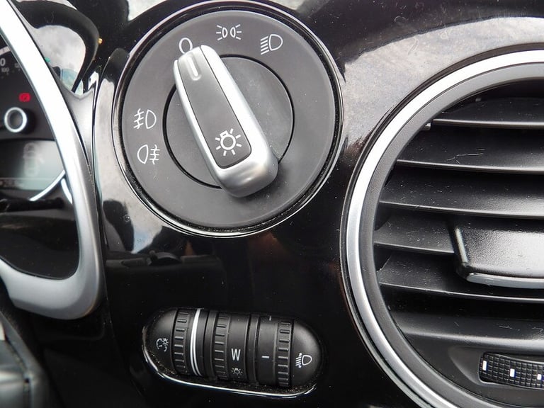 2014 Volkswagen Beetle 2.0 TDI Sport 2dr CONVERTIBLE DIESEL Manual