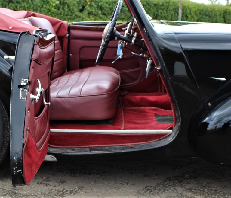 1946 Triumph Roadster