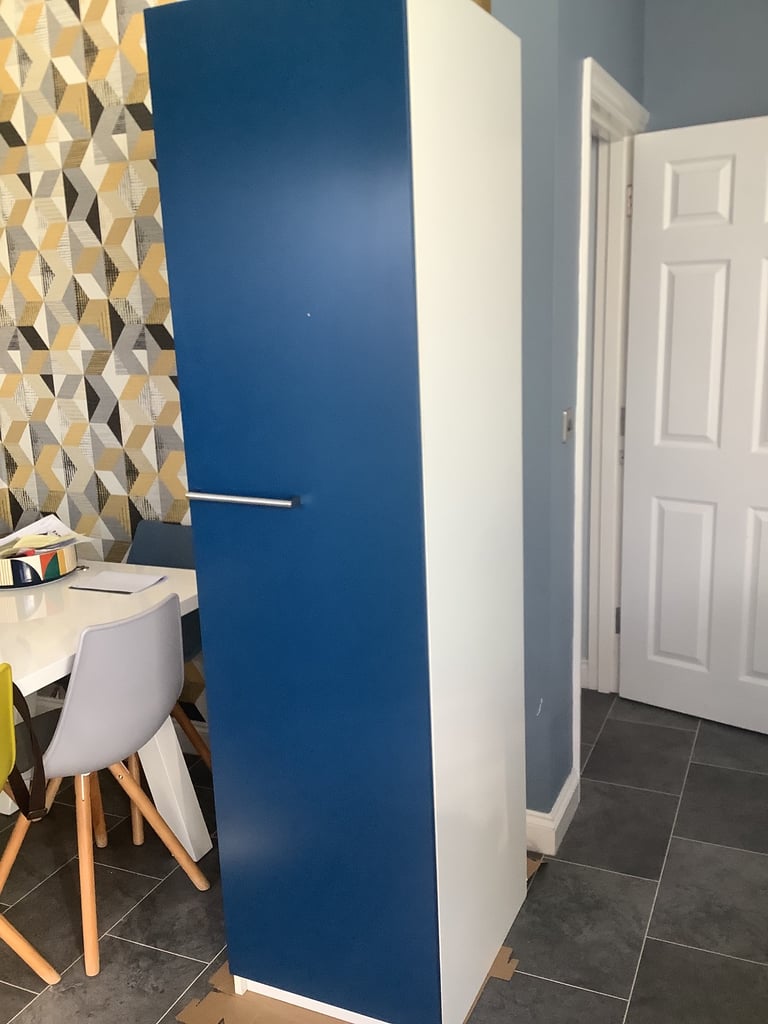 Single wardrobe with shelves and drawers