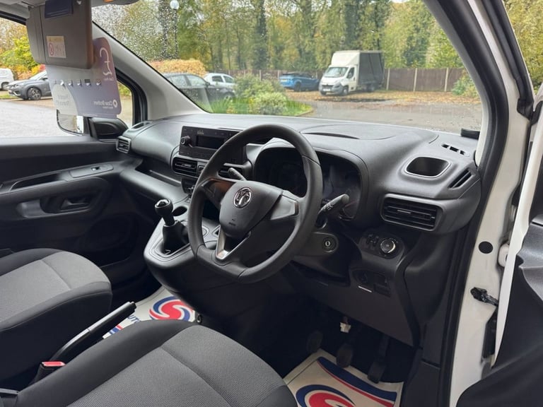 2019 Vauxhall Combo 2300 1.6 Turbo D 100ps H1 Edition Van PANEL VAN DIESEL Manual