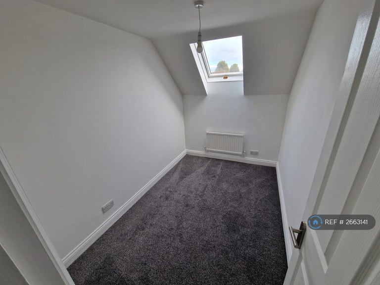 3 bedroom house in Sir Charles Square, Newport, NP10 (3 bed) (#2663141)