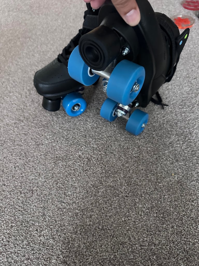 Quad skates 