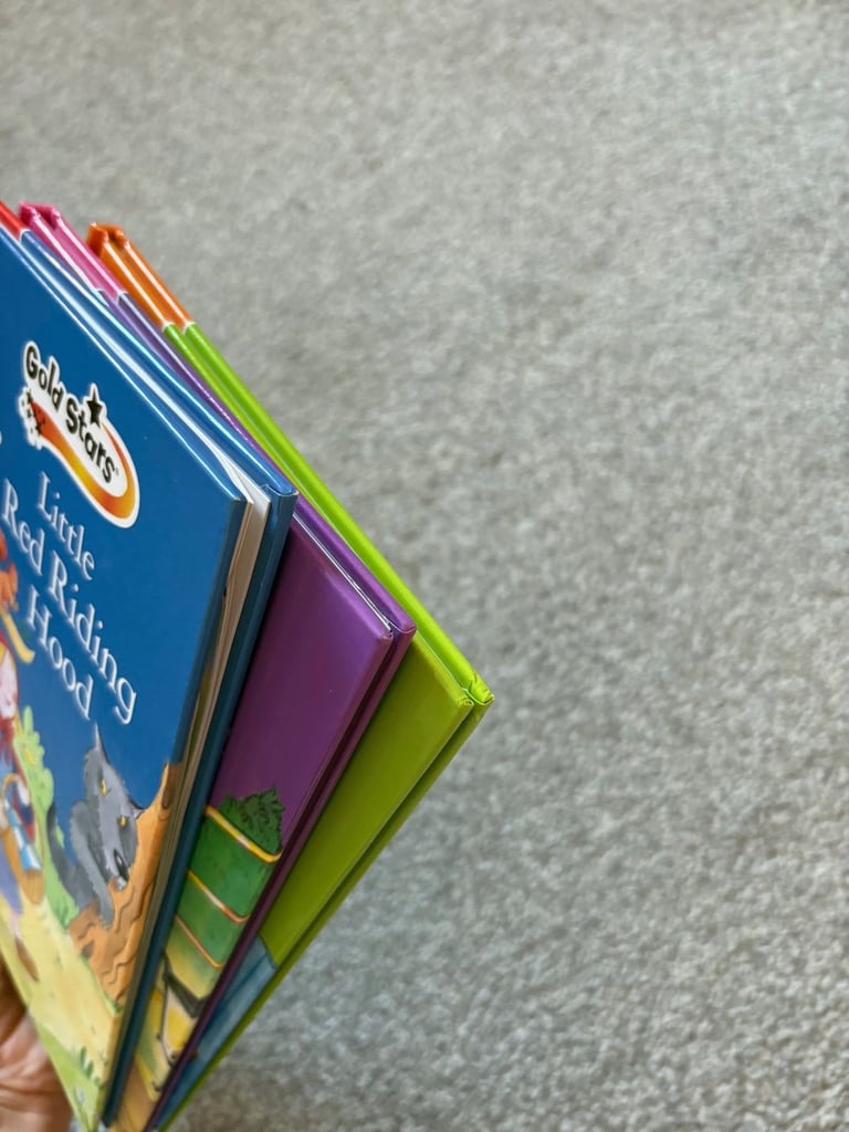 3 x Gold Stars books with CD 💿 