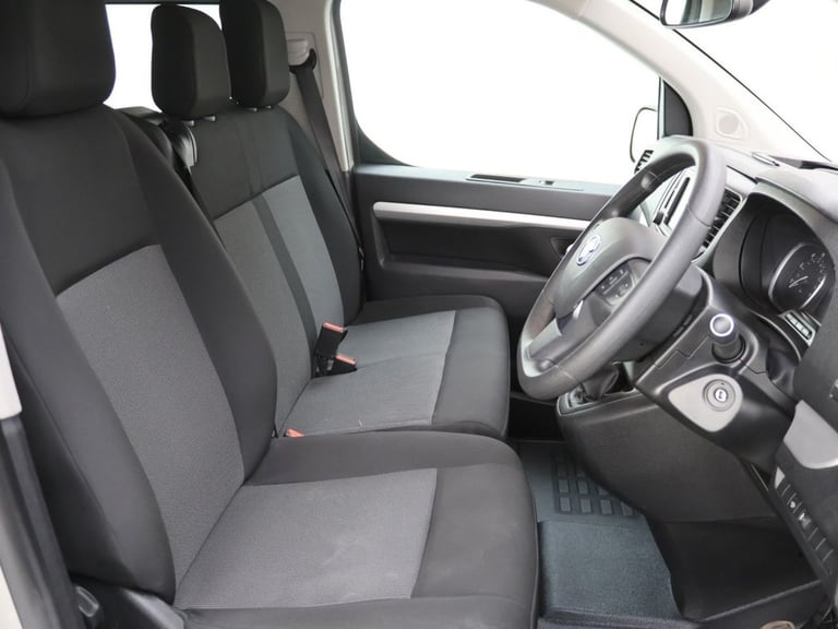 2022 Toyota PROACE CITY Verso 1.5D Shuttle Medium 5dr MPV DIESEL Manual