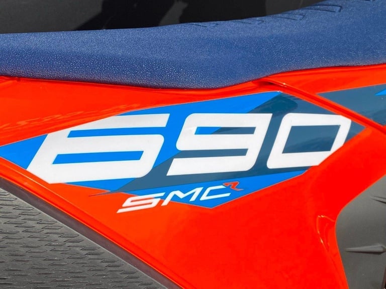 KTM 690 SMC R ABS SUPERMOTO MOTORCYCLE 